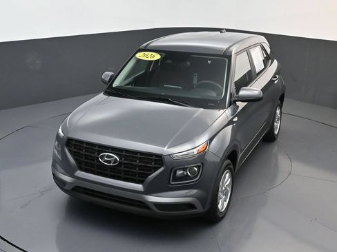 Certified 2026 Hyundai Venue SE FWD image 20