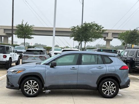 Used 2025 Toyota Corolla Cross AWD Hybrid image 7