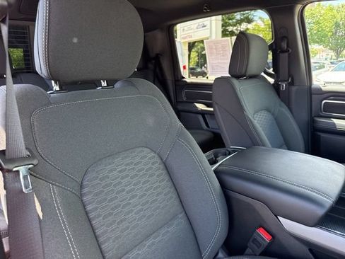 Used 2025 RAM 1500 Big Horn AWD/4WD image 32