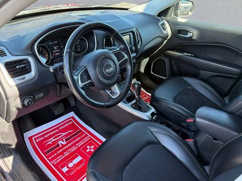 Used 2018 Jeep Compass Latitude image 13