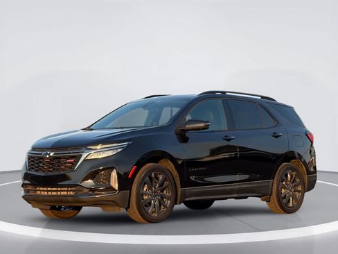 Used 2022 Chevrolet Equinox RS w/ RS Leather Package FWD image 2