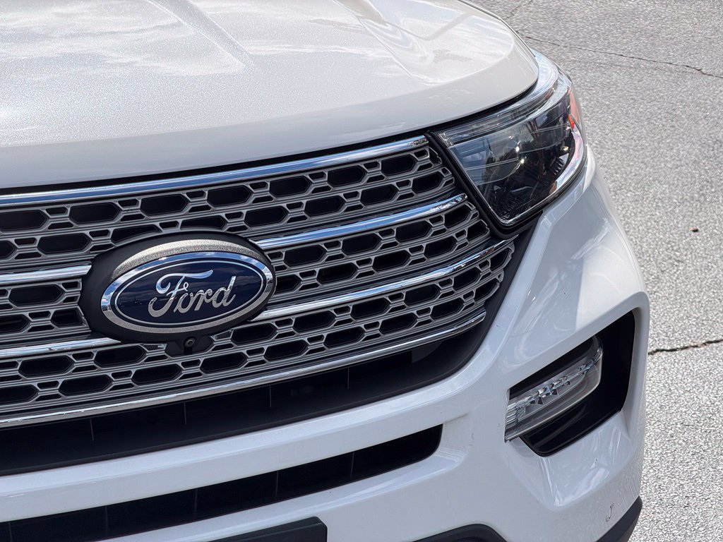 Certified 2023 Ford Explorer Limited w/ Limited Technology Package RWD image 15