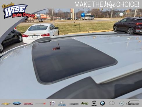 Used 2021 Buick Encore Preferred image 9