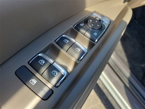 New 2026 Kia Carnival EX image 19