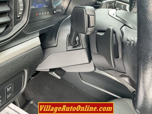 Used 2020 Ford Explorer XLT w/ Comfort Package image 18