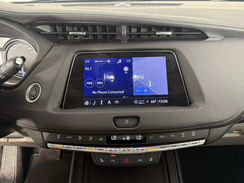 Used 2023 Cadillac XT4 Premium Luxury w/ Sun And Sound Package AWD/4WD image 22