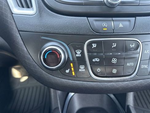 Used 2023 Chevrolet Malibu LT FWD image 20
