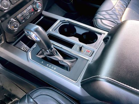 Used 2020 Ford F150 XLT w/ Equipment Group 302A Luxury image 15