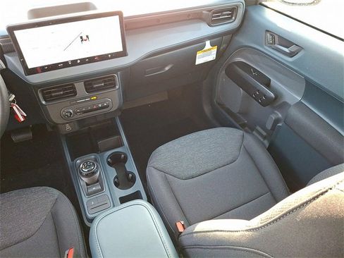 New 2025 Ford Maverick XL image 11