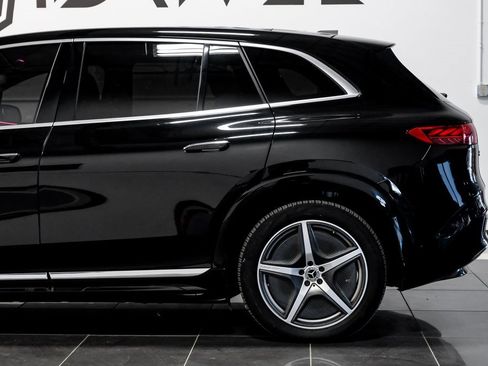 Used 2023 Mercedes-Benz EQS 580 4MATIC SUV image 25