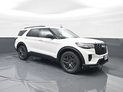 New 2025 Ford Explorer ST-Line w/ Premium Package