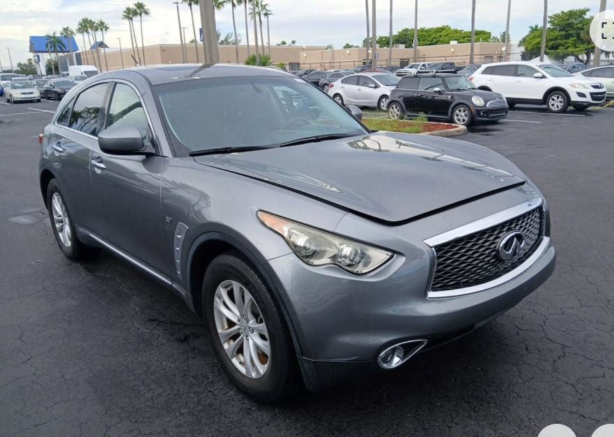 Used 2017 INFINITI QX70 2WD image 3
