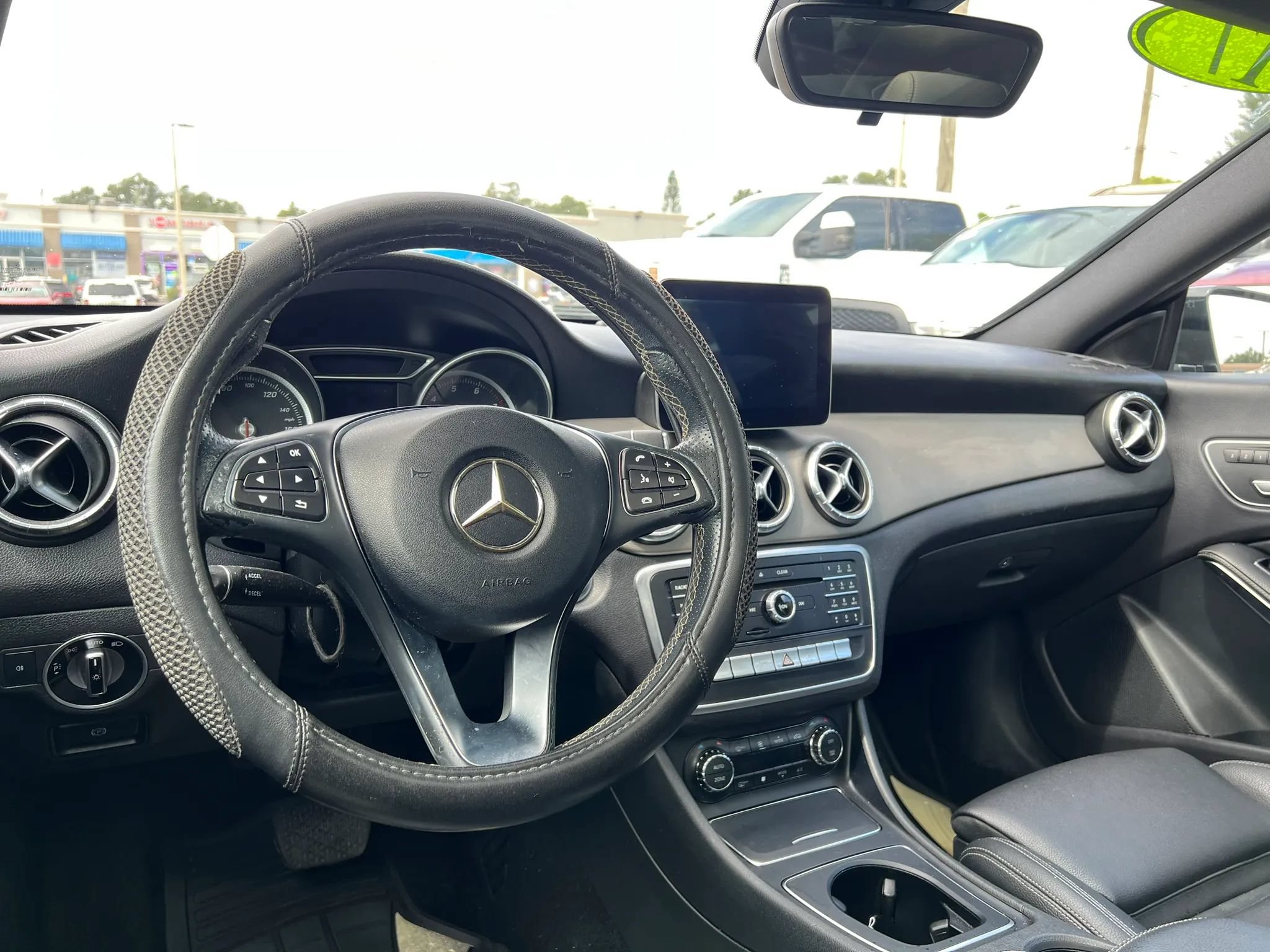 Used 2017 Mercedes-Benz CLA 250 image 14