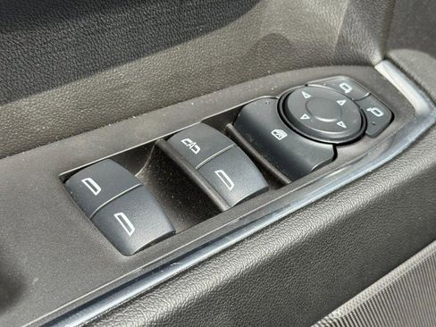 Used 2025 Chevrolet Silverado 1500 LT AWD/4WD image 22