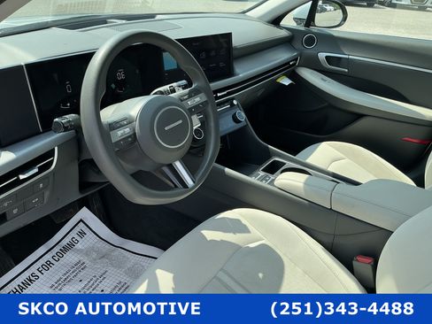 Used 2025 Hyundai Sonata SEL FWD image 20