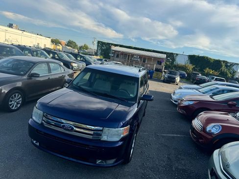 Used 2011 Ford Flex SEL w/ Rapid Spec Order Code image 37