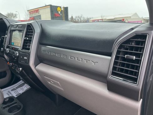 Used 2019 Ford F250 XLT w/ XLT Value Package image 40