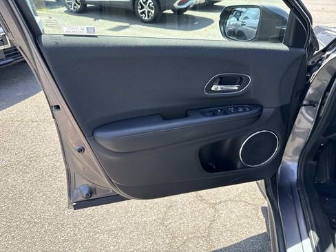 Used 2021 Honda HR-V EX image 13