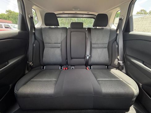 Used 2025 Nissan Rogue SV FWD image 40