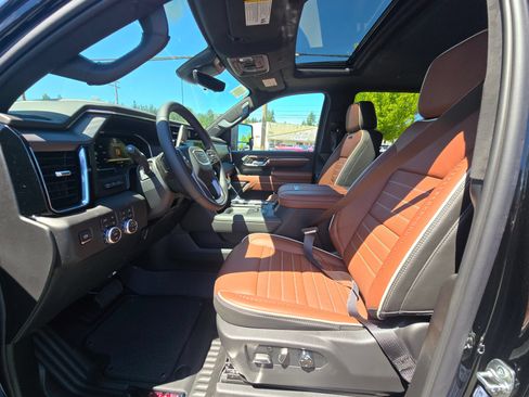 New 2026 GMC Sierra 3500 Denali Ultimate AWD/4WD image 15