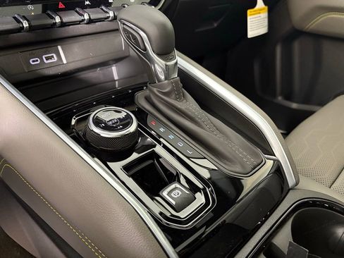 New 2026 Chevrolet Colorado ZR2 w/ Technology Package image 32