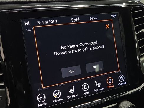 Used 2020 Jeep Grand Cherokee Altitude image 17