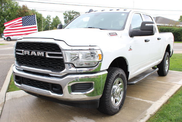 Used 2024 RAM 3500 Tradesman AWD/4WD image 7