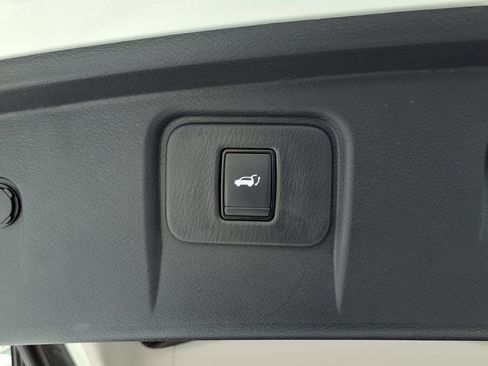 Used 2024 Nissan Murano SL image 62