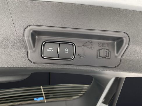 New 2026 Ford Explorer ST-Line w/ ST-Line Street Pack image 18