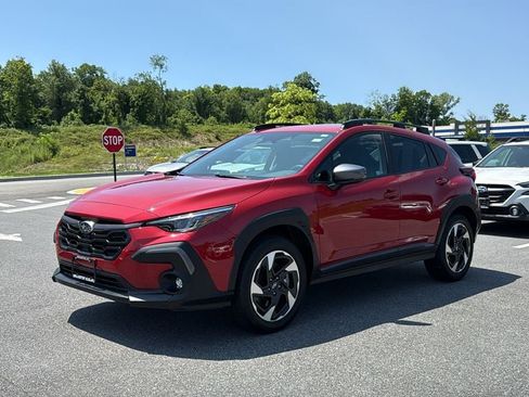 Certified 2024 Subaru Crosstrek 2.5i Limited w/ Crosstrek Mirror Package AWD/4WD image 3