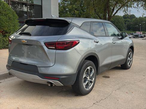 Used 2025 Chevrolet Blazer LT AWD/4WD image 8