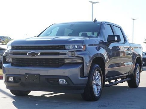 Used 2021 Chevrolet Silverado 1500 RST w/ Convenience Package II RWD image 3