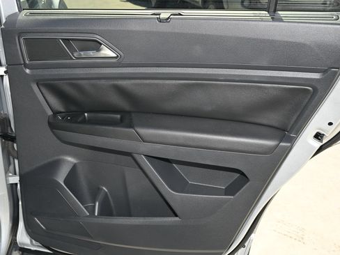 Used 2019 Volkswagen Atlas SE FWD image 16