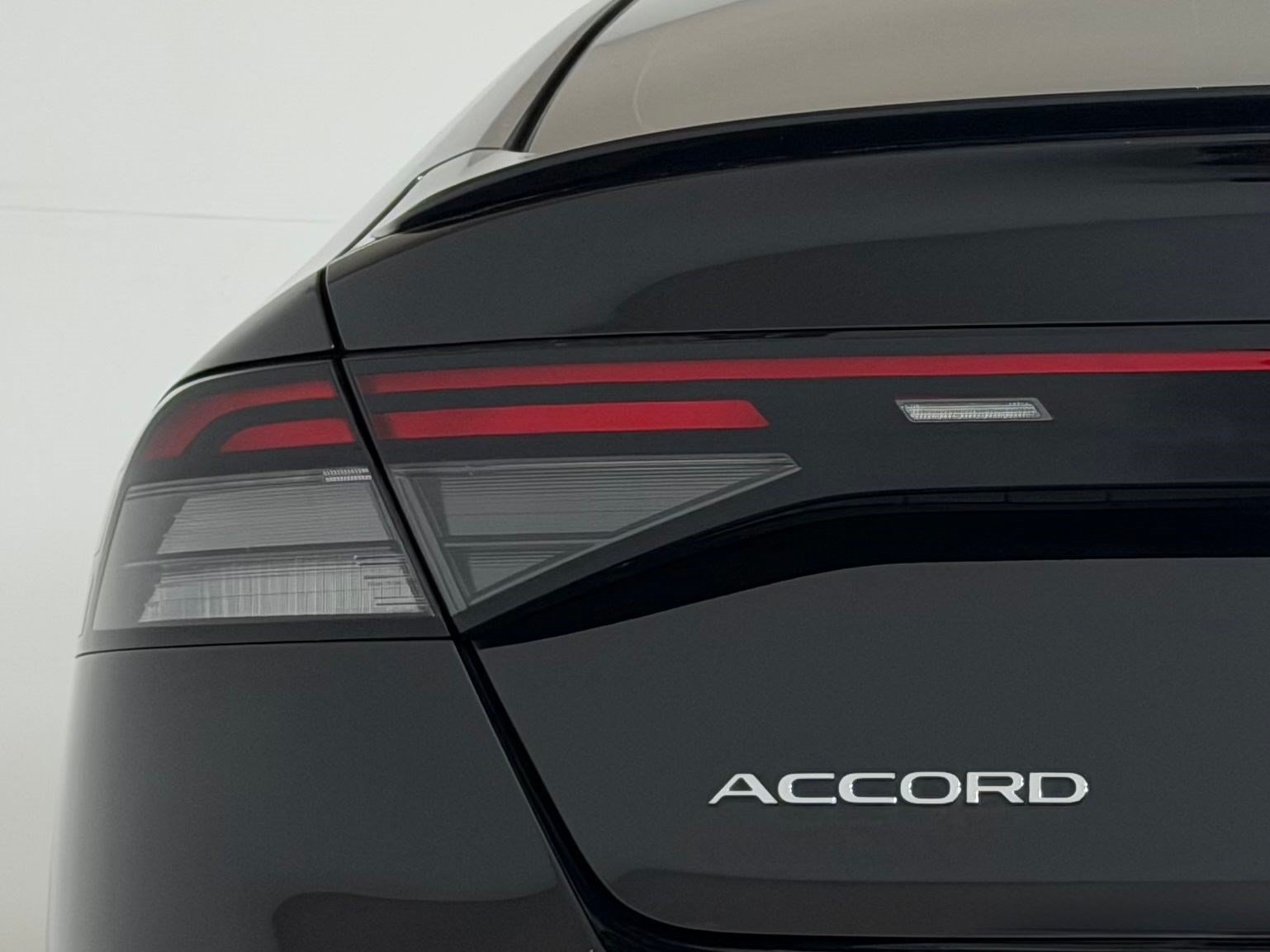 Used 2025 Honda Accord Sport image 29