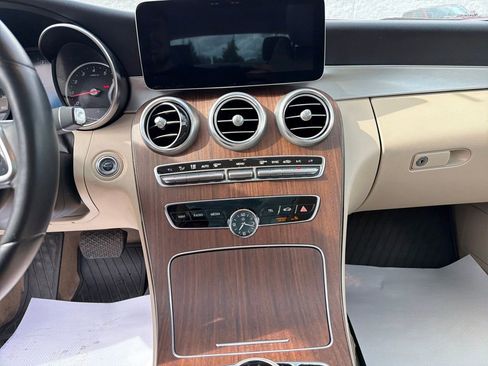 Used 2019 Mercedes-Benz C 300 C 300 image 22