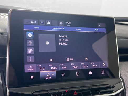 Used 2022 Jeep Compass Latitude image 14