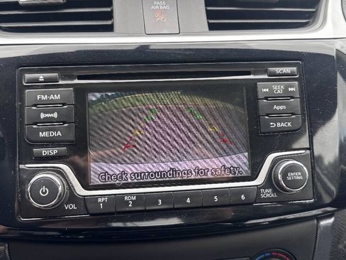 Used 2016 Nissan Sentra SR FWD image 18