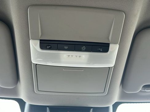 Used 2023 Nissan Rogue S FWD image 28