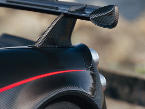 Used 2014 Pagani Huayra RWD image 12