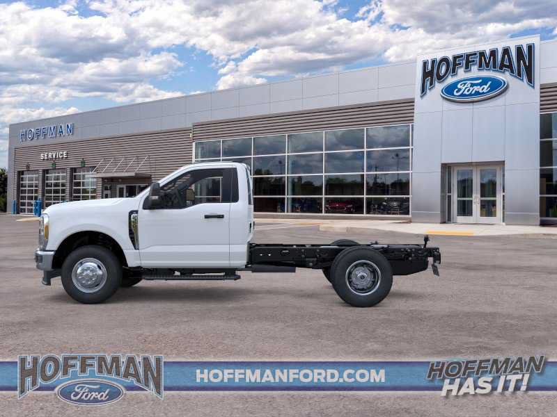 New 2025 Ford F350 XL w/ XL Chrome Package AWD/4WD image 5