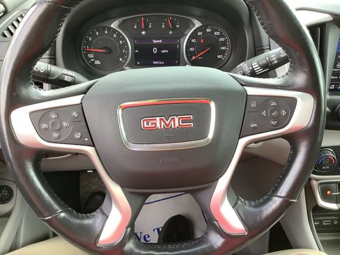 Used 2022 GMC Terrain SLT AWD/4WD image 16