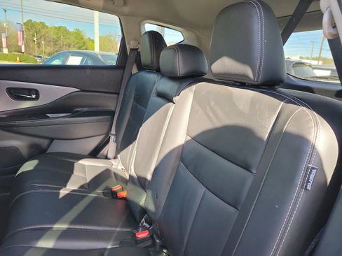 Used 2023 Nissan Murano SV w/ SV Midnight Edition Package image 10