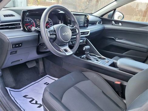 Used 2022 Kia K5 LXS image 11
