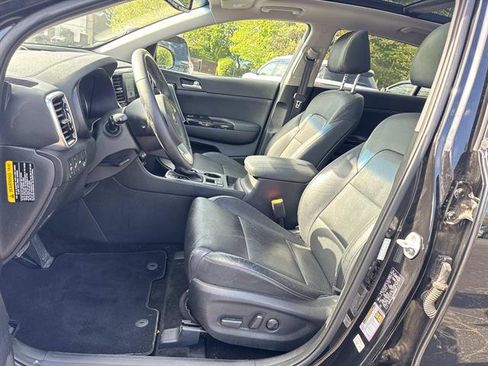 Used 2021 Kia Sportage EX w/ EX Technology Package AWD/4WD image 7