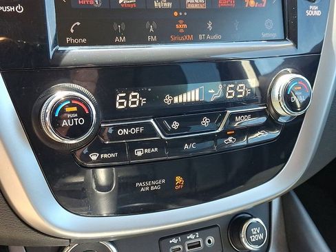 Used 2020 Nissan Murano SV w/ Premium Package AWD/4WD image 16