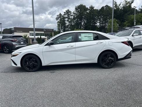 New 2026 Hyundai Elantra Sport FWD image 4