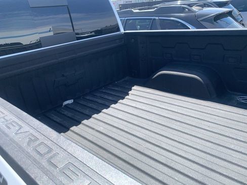 Used 2024 Chevrolet Silverado 1500 LT Trail Boss w/ Convenience Package II image 8