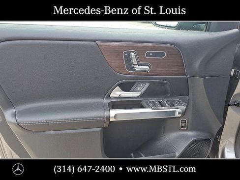 Used 2026 Mercedes-Benz GLB 250 4MATIC image 16