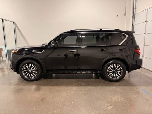 Used 2023 Nissan Armada SL w/ Midnight Edition Package AWD/4WD image 8