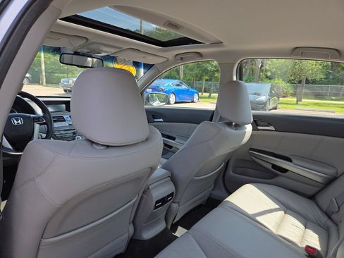 Used 2010 Honda Accord EX-L image 22
